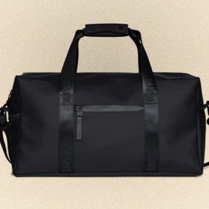 Rains ® Trail Gym Bag (Black) - Waterproof